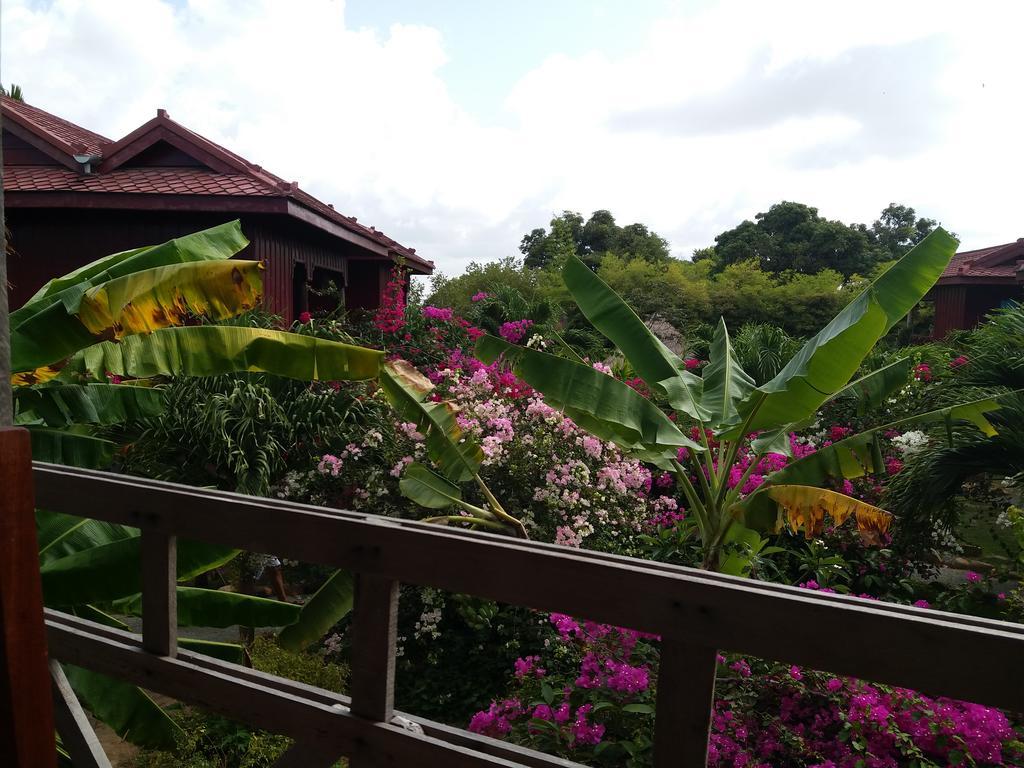 Khmer House Bungalow Kep Exterior photo